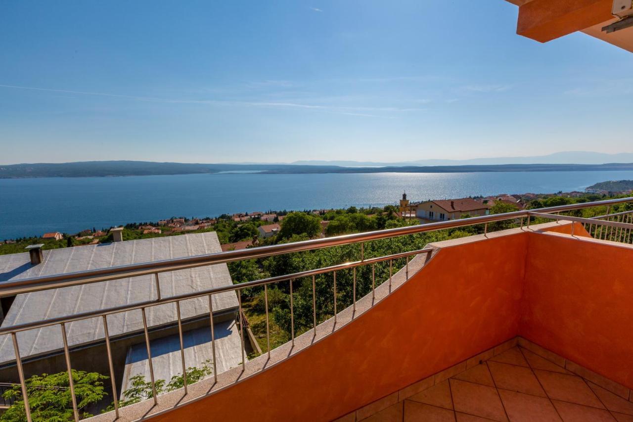 Apartmani Rino Dramalj Exterior photo