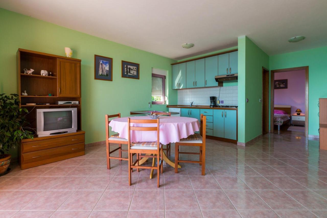 Apartmani Rino Dramalj Exterior photo